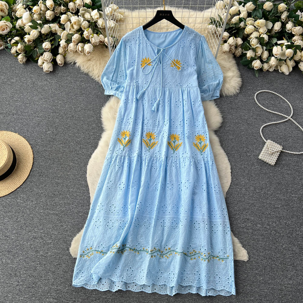 Women Vintage Embroidered Bubble Sleeves Dress