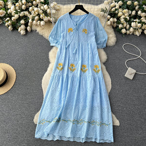 Women Vintage Embroidered Bubble Sleeves Dress