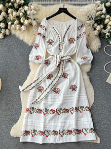 Women Retro Embroidery Bubble Sleeve Dress