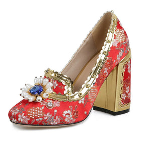 Women Floral Embroidery Crystal Slip On Shoes