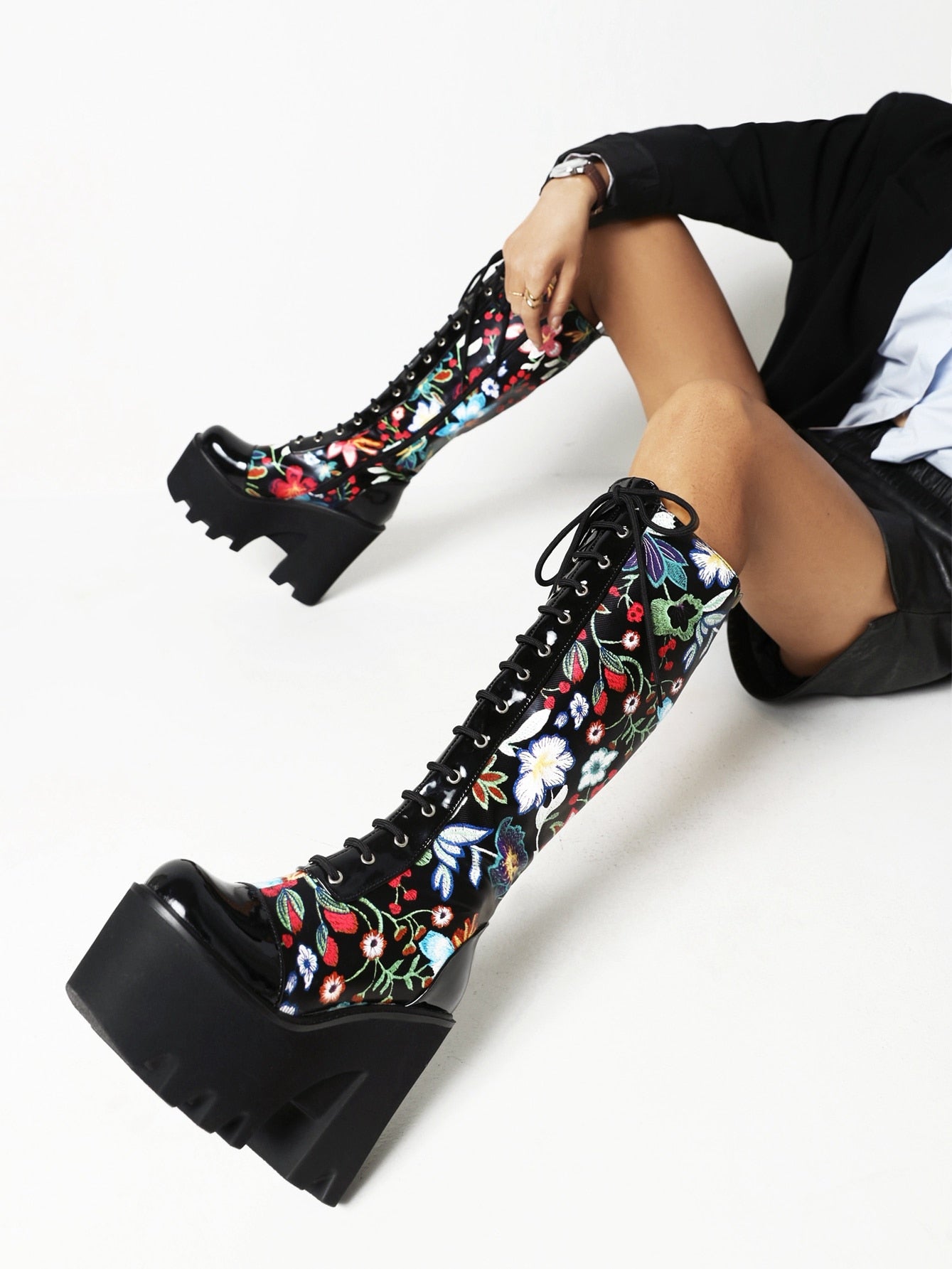 Women Floral Texture Cross Strap Knee-Length Boots