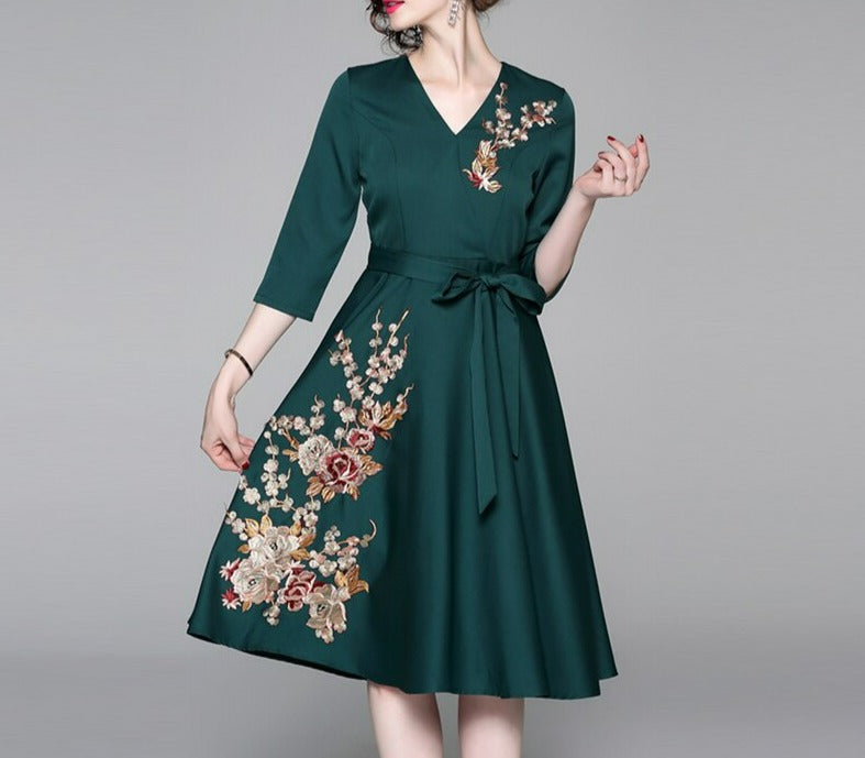 Women Floral Embroidery Vintage Cocktail Robe Dress