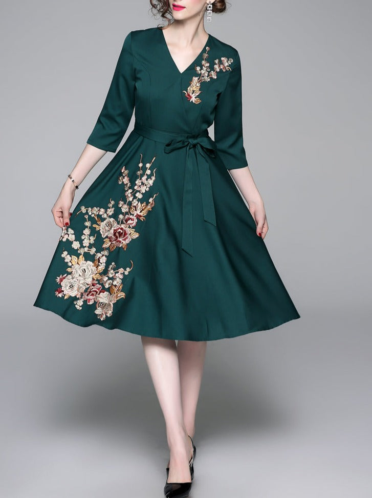 Women Floral Embroidery Vintage Cocktail Robe Dress