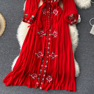 Women Retro Embroidered V-neck Lantern Sleeve Dress