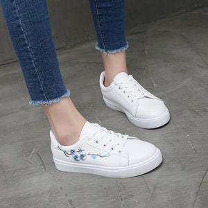 Women Embroidery Vulcanized Sneakers Shoes