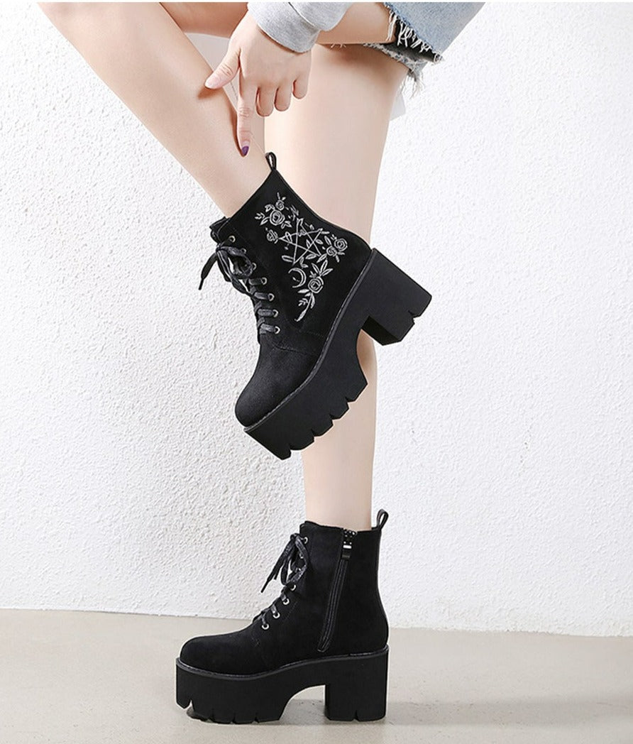 Women Flower Chunky Punk Suede Leather Gothic Back Zipper Platform Boots