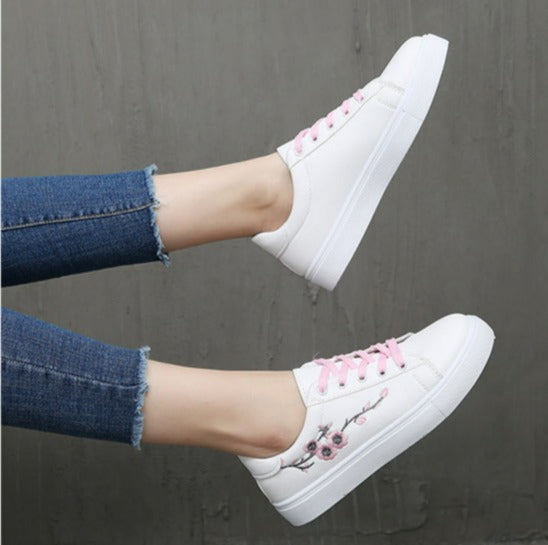 Women Embroidery Vulcanized Sneakers Shoes