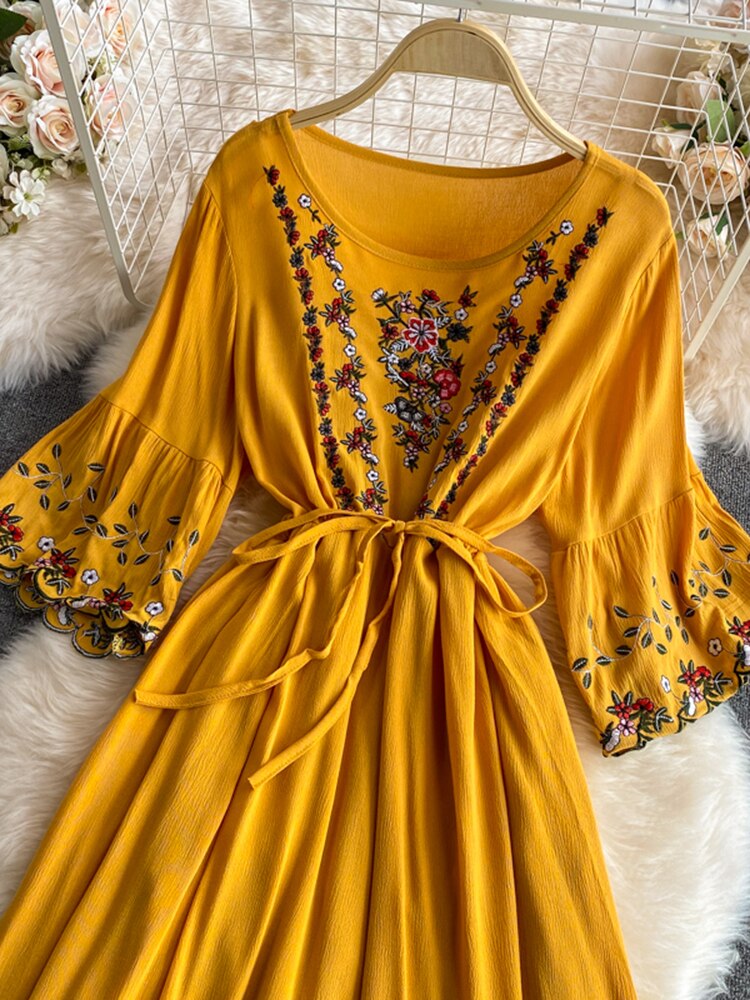 Women Embroidered Bohemian Ethnic Style Cotton Linen Dress