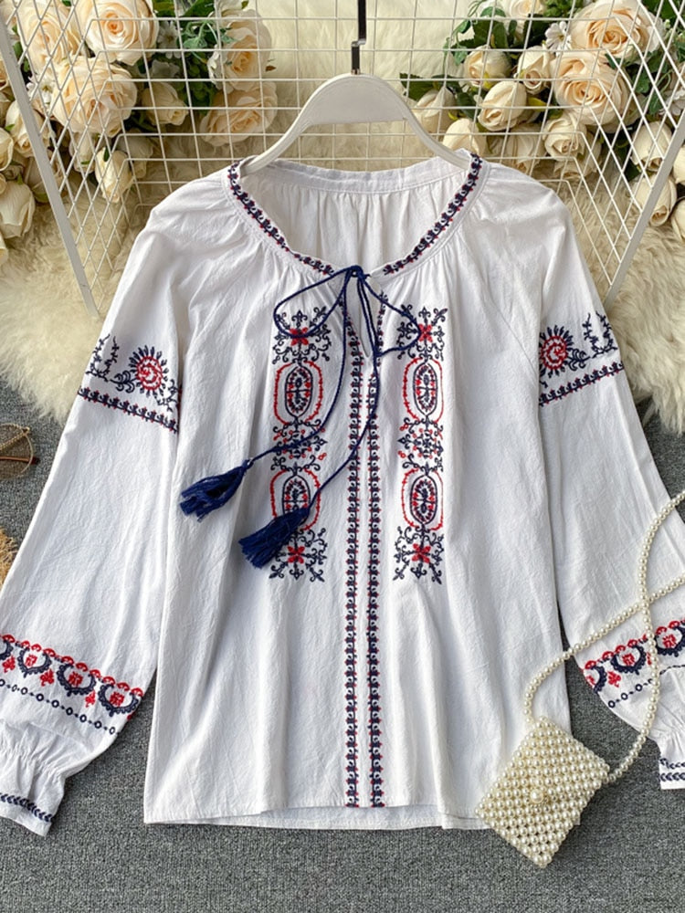 Women Retro Embroidery Tassel Lace Puff Sleeve Blouse