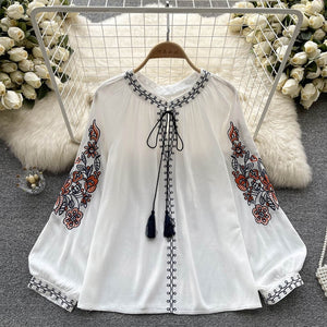 Women French Retro Style Embroidery Blouse