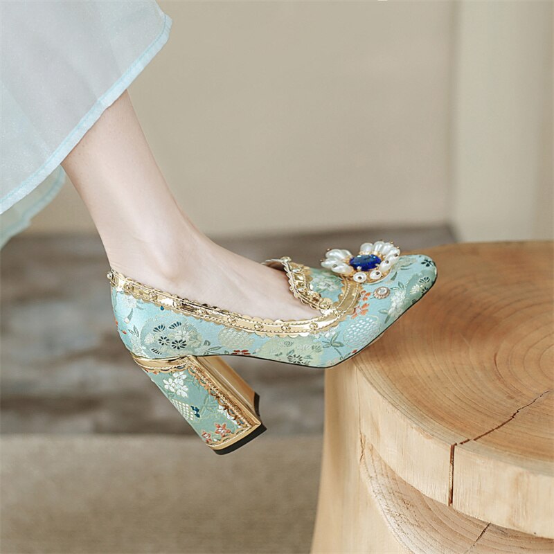 Women Floral Embroidery Crystal Slip On Shoes