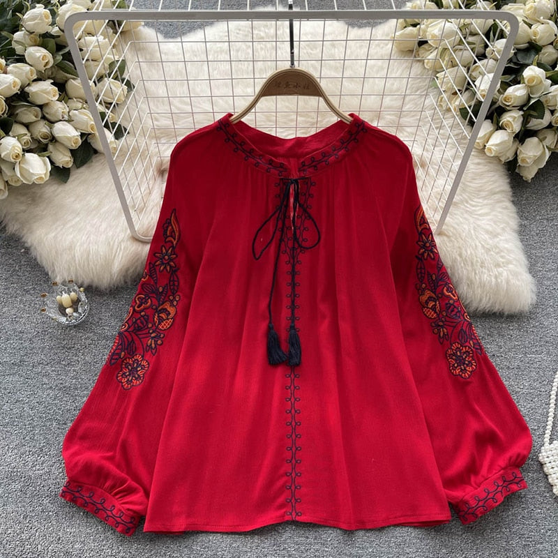 Women French Retro Style Embroidery Blouse