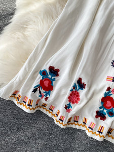 Women Bohemian Ethnic Retro Embroidered Dress