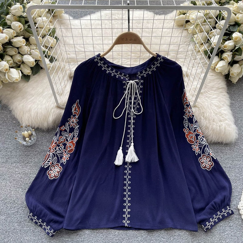 Women French Retro Style Embroidery Blouse