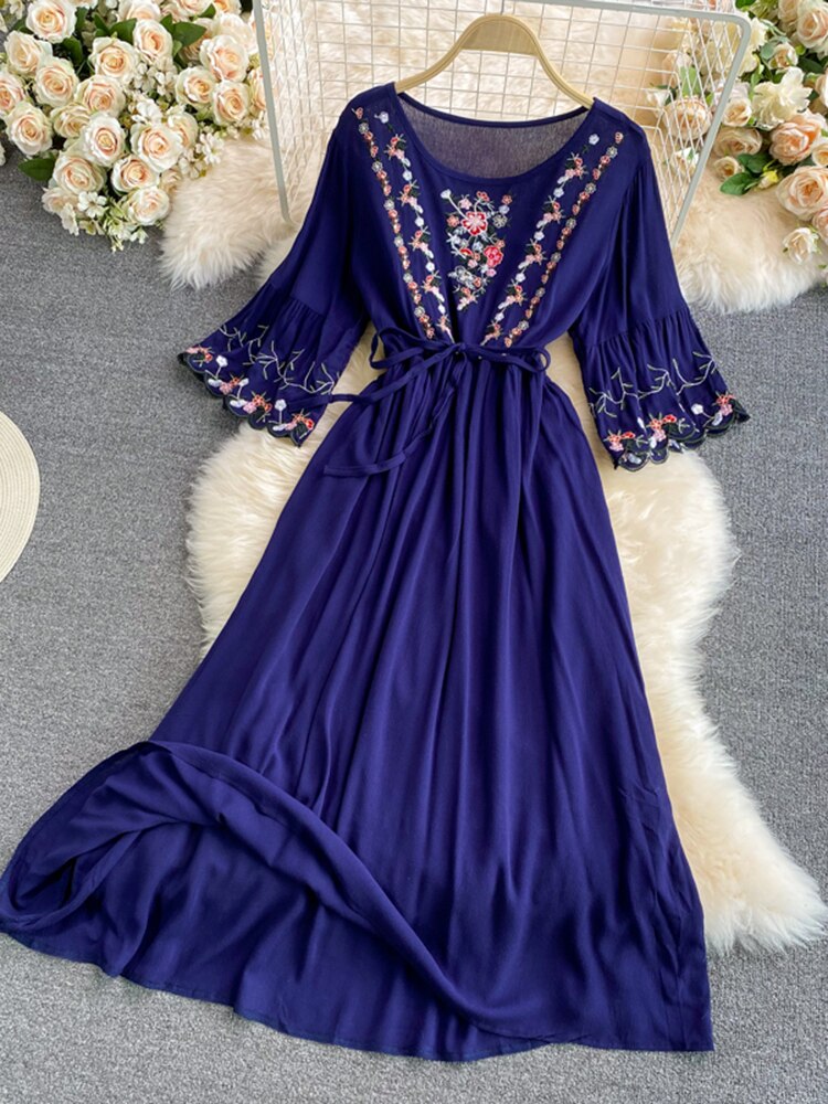 Women Embroidered Bohemian Ethnic Style Cotton Linen Dress