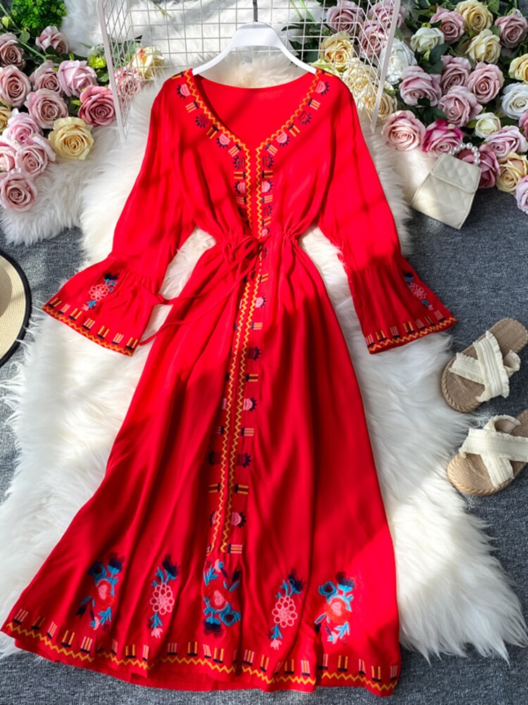 Women Bohemian Ethnic Retro Embroidered Dress