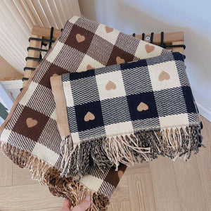 Women Cashmere Knitted Heart-pattern Plaid Scarf