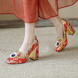 Women Floral Embroidery Crystal Slip On Shoes