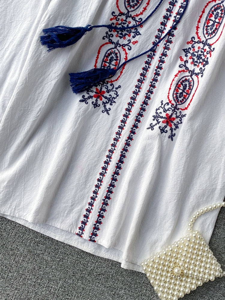 Women Retro Embroidery Tassel Lace Puff Sleeve Blouse