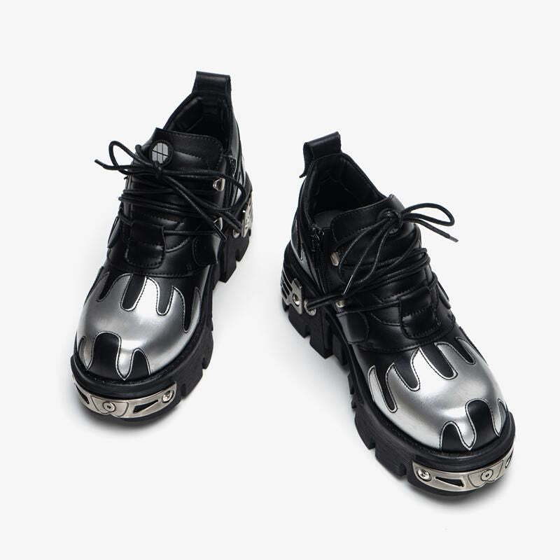 Unisex Vintage Gothic Flame Carved Leather Rock Metal Niche Shoes