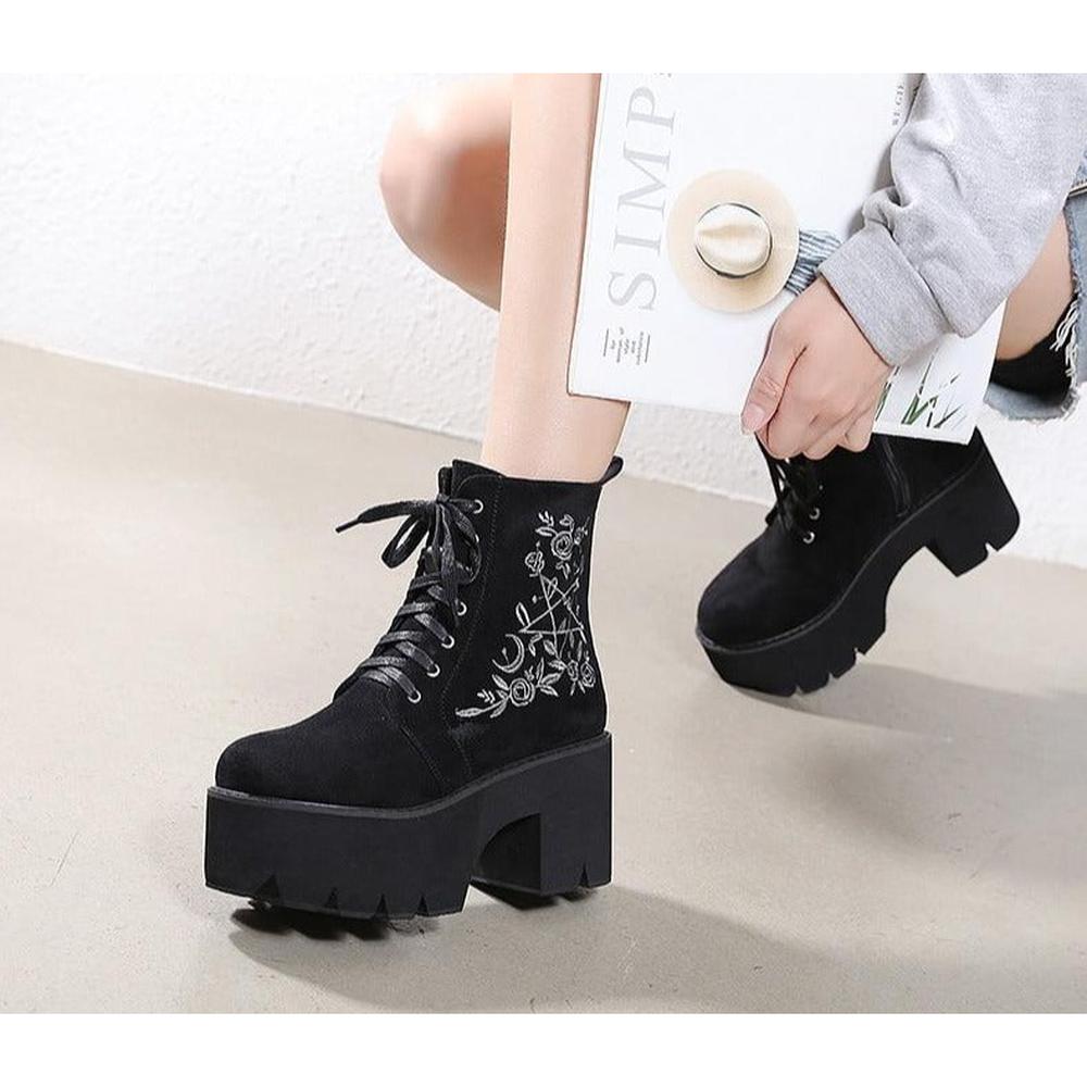 Women Flower Chunky Punk Suede Leather Gothic Back Zipper Platform Boots