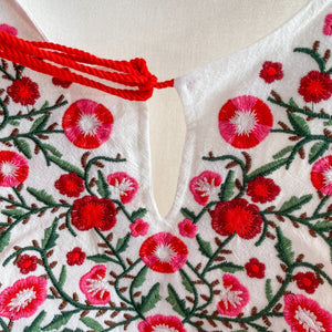 Women Retro Embroidery V-neck Puff Sleeve Large Dress