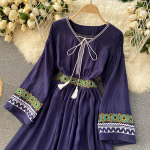 Women Ethnic Vestidos Lace Flared Sleeves Temperament Midi Dress