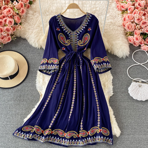 Women Vintage Embroidery Flower Mid-length A-line Dress